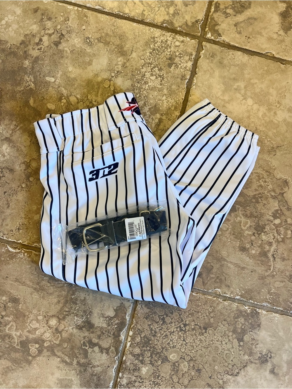 NWT White & Navy Pinstripe SOFTBALL knickers / Pants with Belt